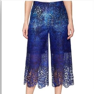 Tahari Willow Pant Culottes Lace Admiral Navy Size 6